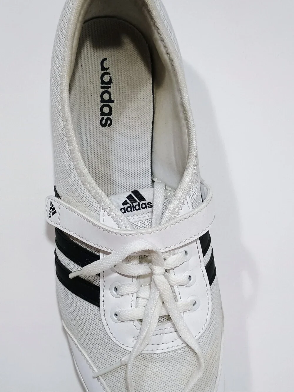 Adidas Diona 2.0 Sneakers Athletic Tennis Shoes White Black Women's Sz 9